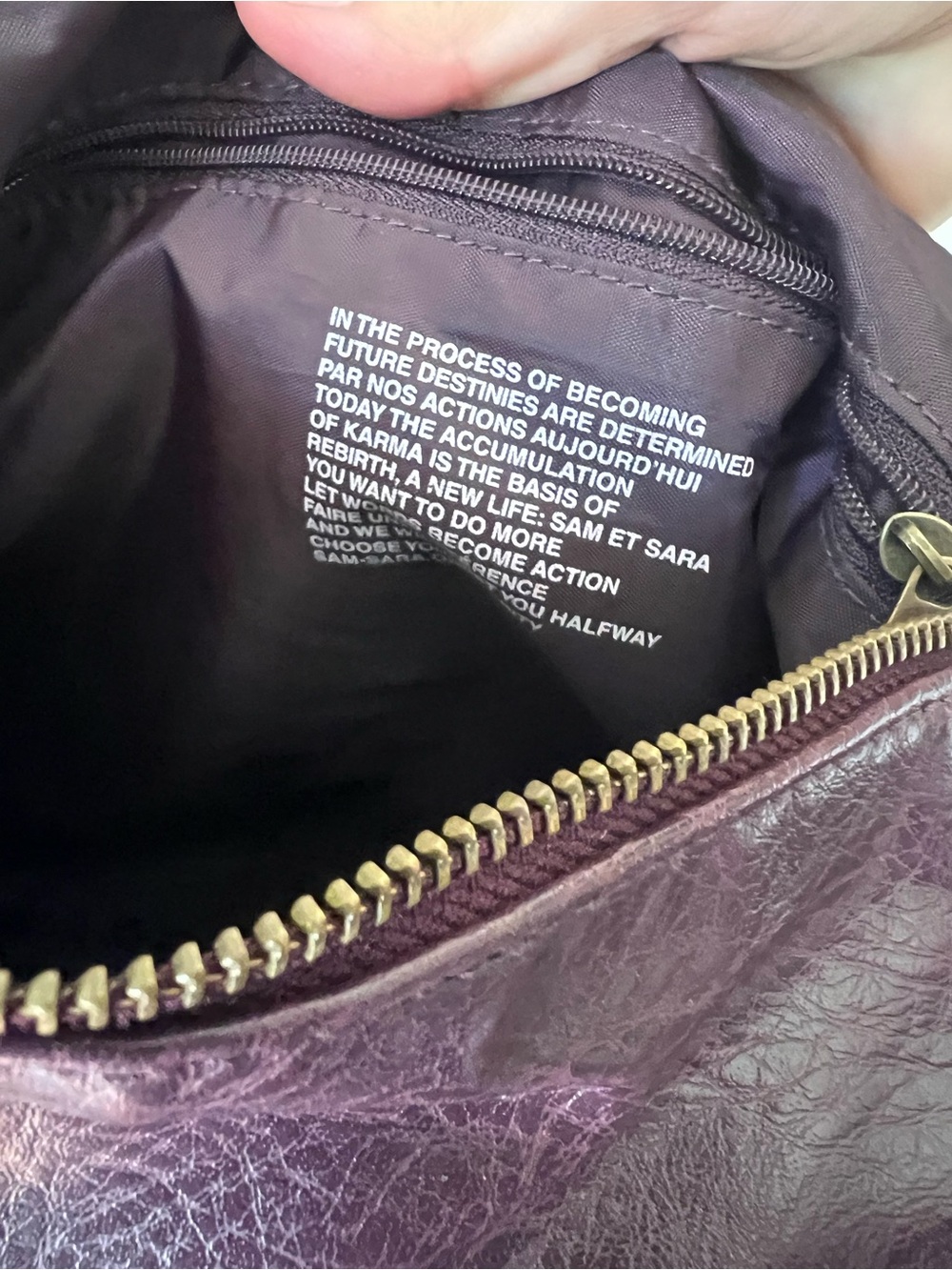Women's Shoulder Bag in Deep Plum vegan - Picture 10 of 16
